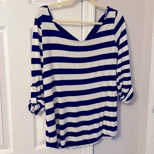 Striped off shoulder tee size Large